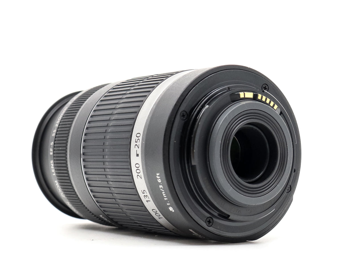 Canon EF-S 55-250mm f/4-5.6 IS