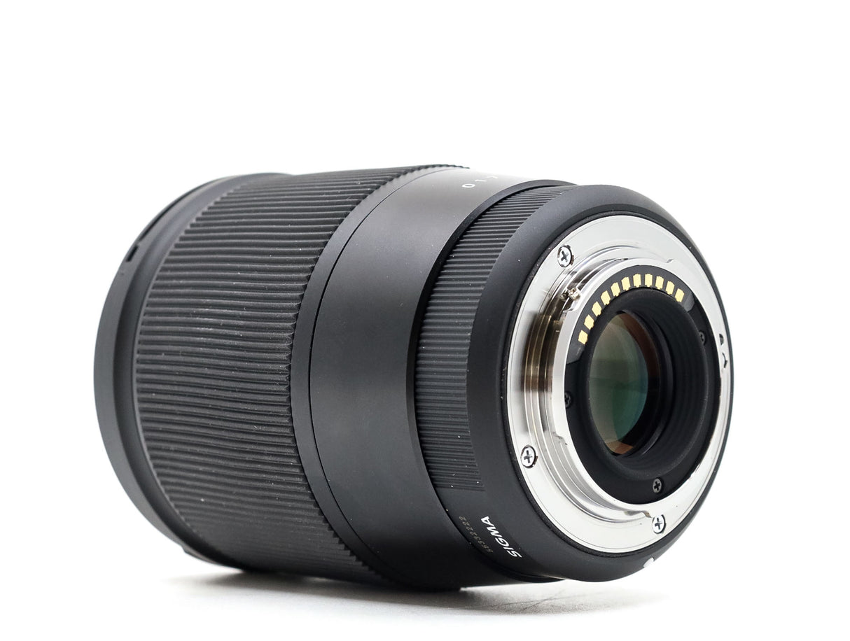 Sigma 16mm f/1.4 DC DN Contemporary - Micro Four Thirds Fit