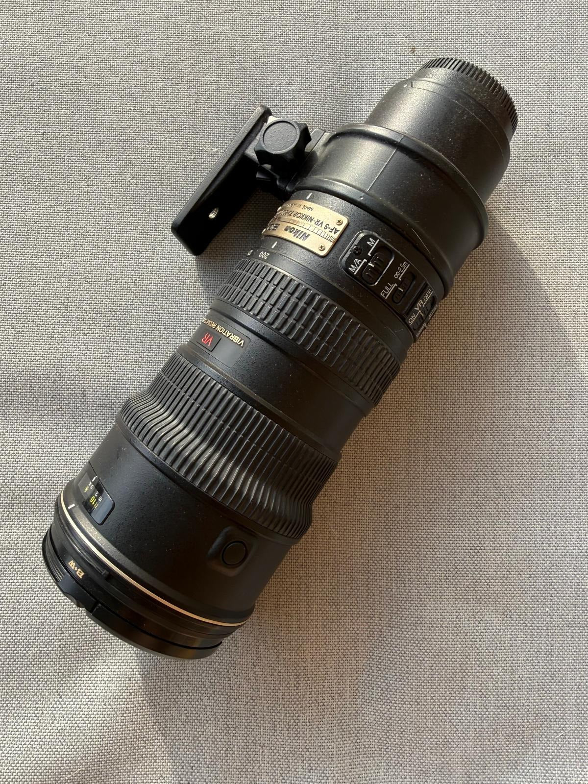 nikonNikon AF-S Nikkor 70-200mm f/2.8G IF-ED VR4e59a92c-19d5-4c64-a530-989e30a23984
