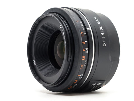 Sony DT 35mm f/1.8 SAM - Sony A fit - segunda mano - excelente estado - detalle 2 de 3 - SKU 3757762 - Camera Market