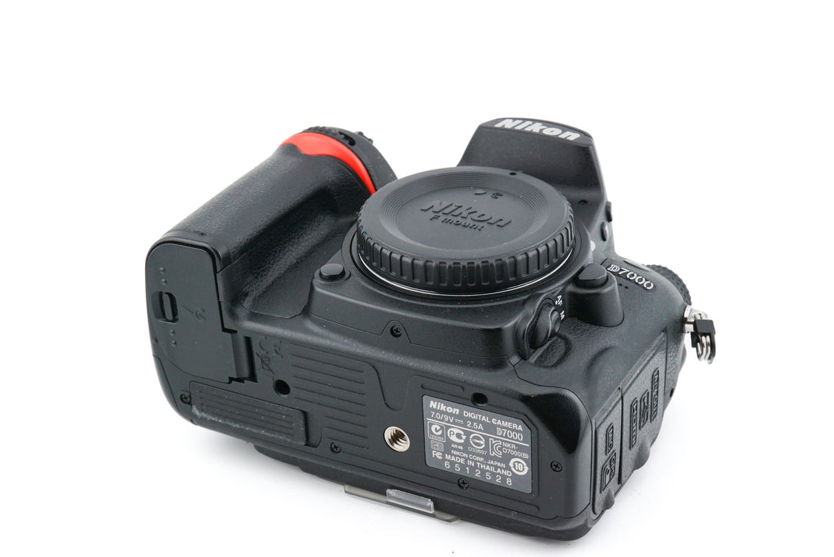 Nikon D7000 - Fotocamera reflex digitale (ricondizionata) Nera