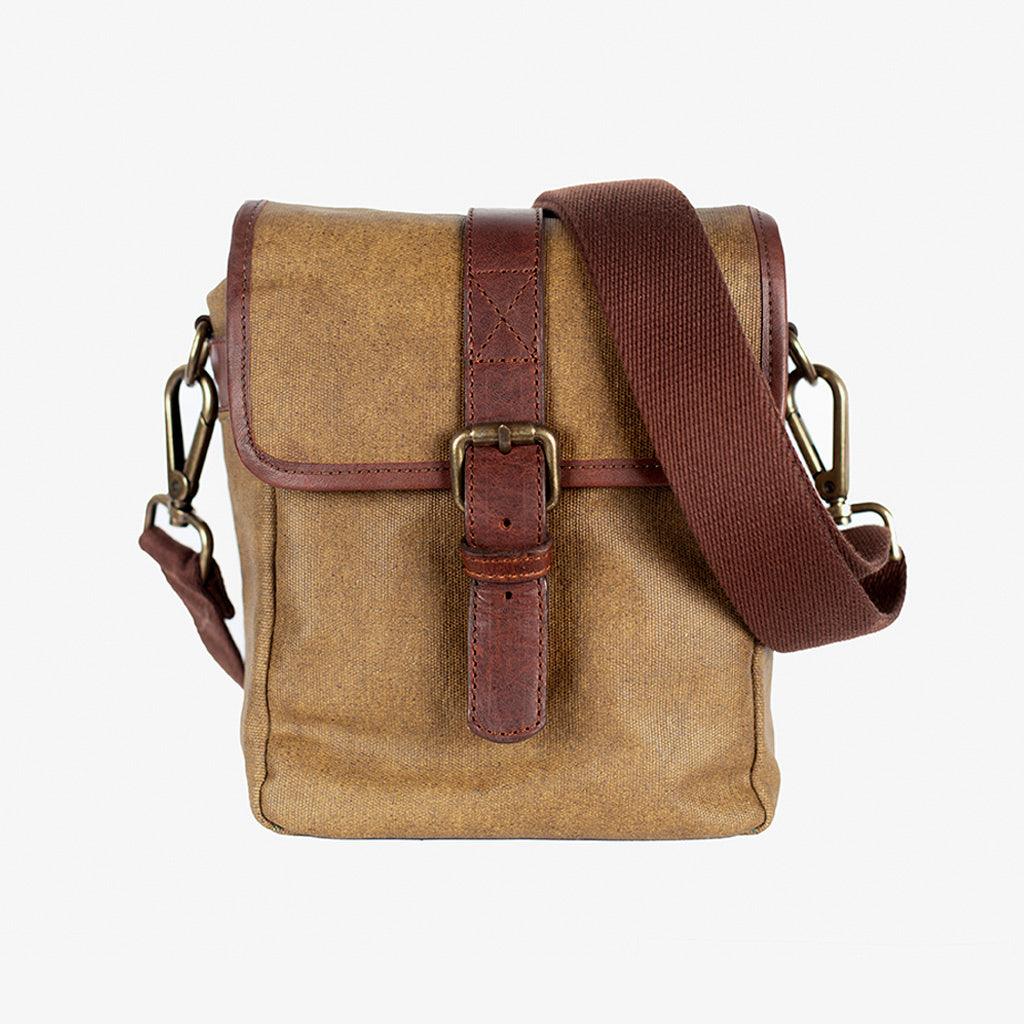 Berlin Olive Green Waxed Canvas Camera Bag · immagine principale