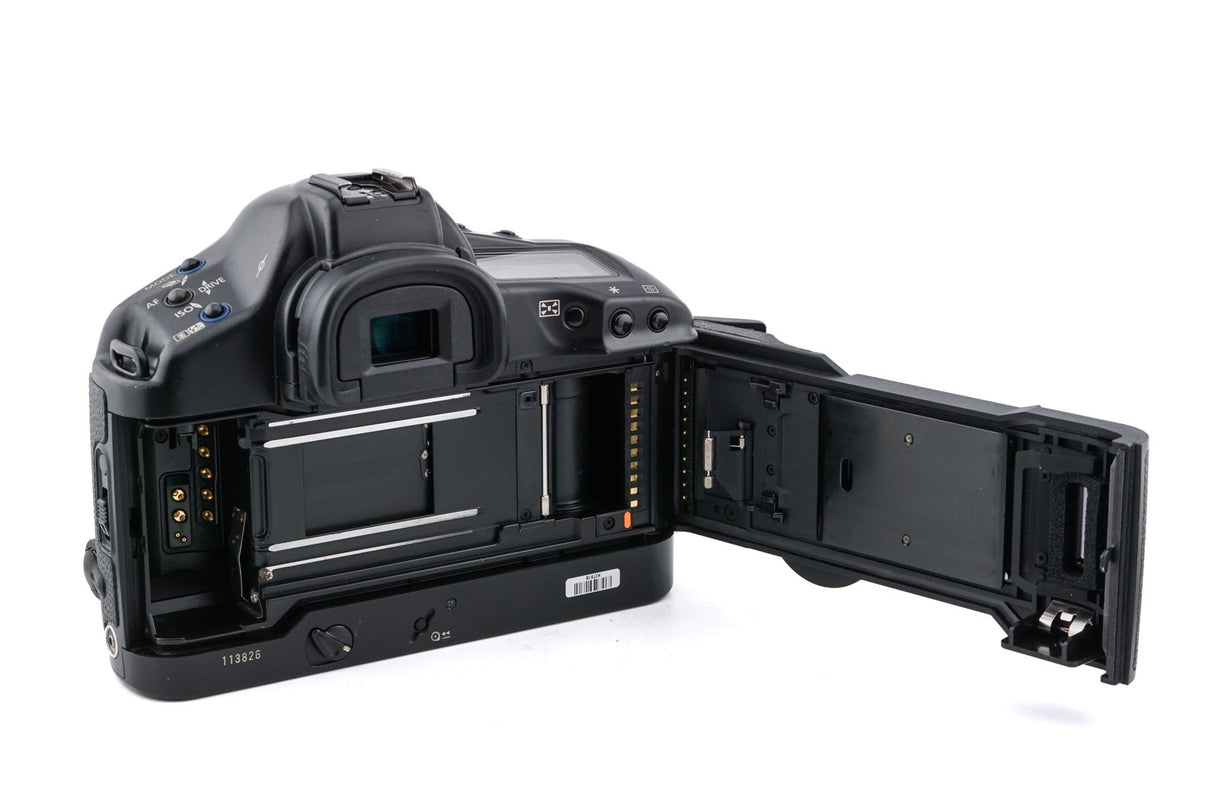 Canon EOS-1V + Power Drive Booster PB-E2