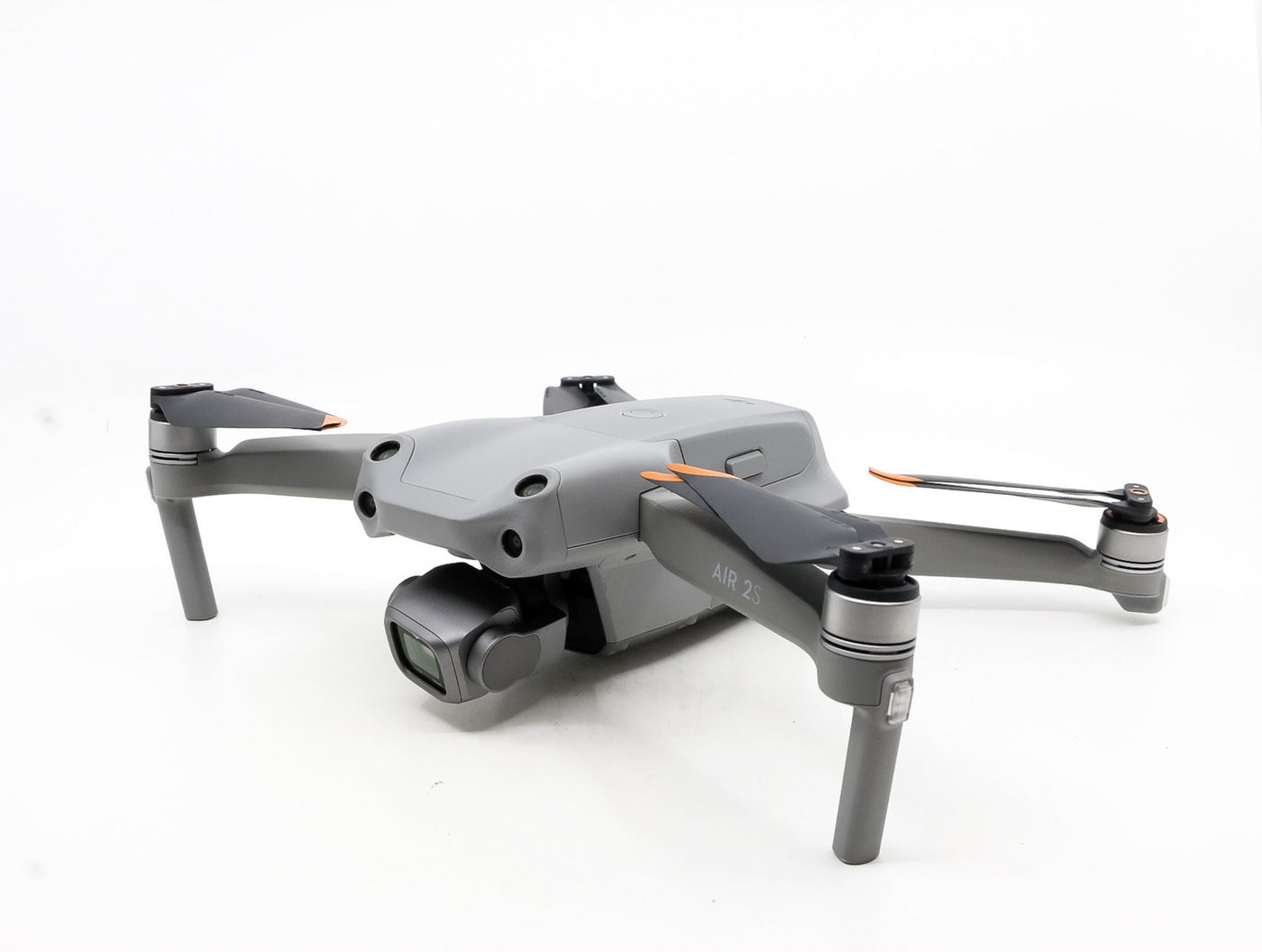 DJI Air 2S with RC-N1 Controller · immagine principale