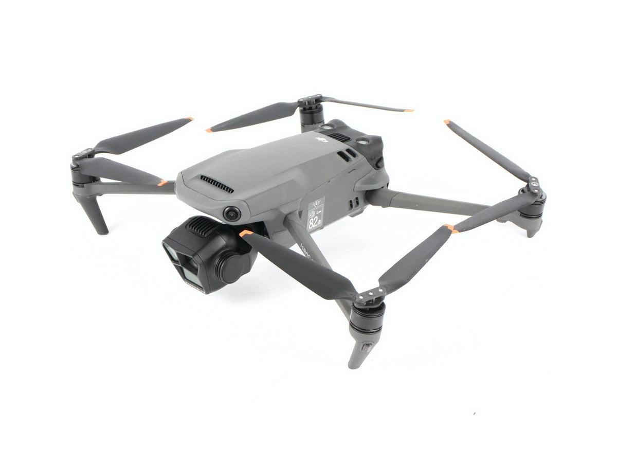 DJI Mavic 3 Pro · immagine principale