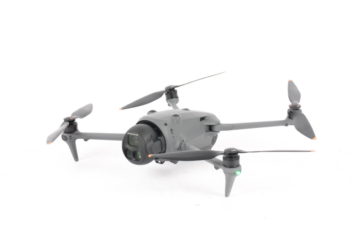 DJI Mavic 4 Pro 512GB Creator Combo with RC Pro 2 Controller · immagine principale