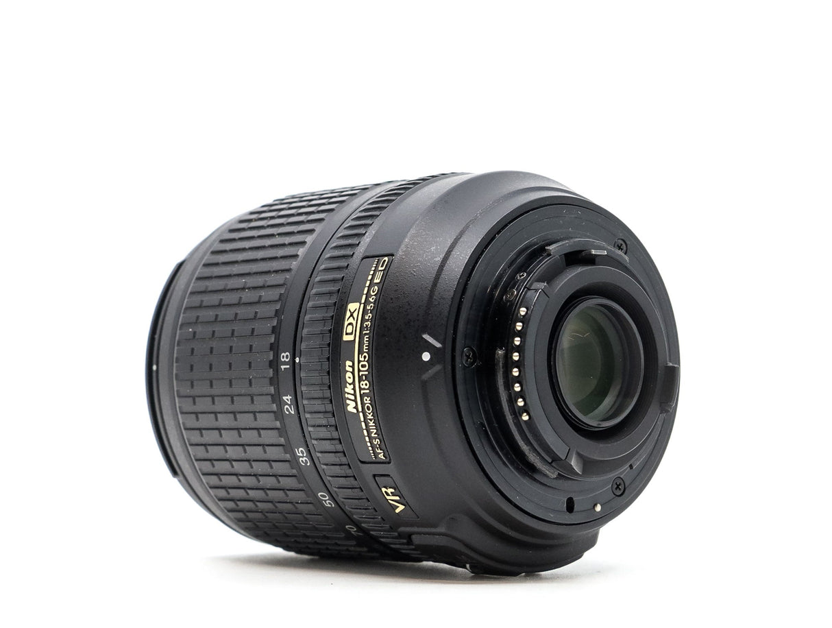 Nikon AF-S DX Nikkor 18-105mm f/3.5-5.6G ED VR - segunda mano - excelente estado - detalle 2 de 6 - SKU 3719478 - Camera Mark