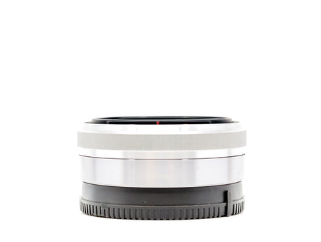 Sony E 16mm f/2.8 - segunda mano - excelente estado - detalle 2 de 4 - SKU 3714456 - Camera Market