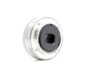 Sony E 16mm f/2.8 - segunda mano - excelente estado - detalle 4 de 4 - SKU 3714456 - Camera Market