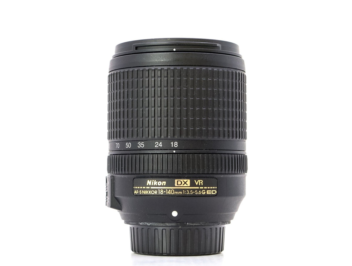 Nikon AF-S DX Nikkor 18-140mm f/3.5-5.6G ED VR · immagine principale
