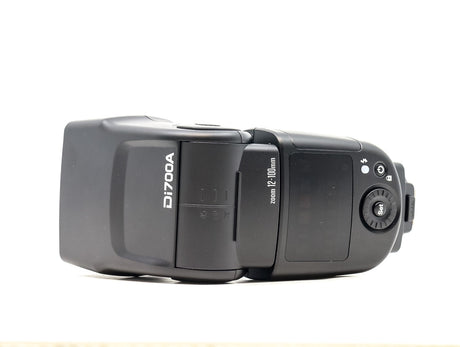 Nissin Di700A - Micro Four Thirds Fit