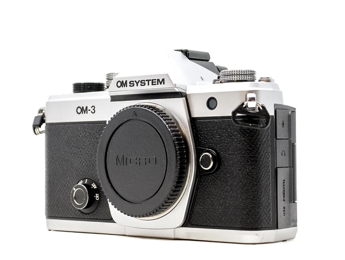 OM SYSTEM OM-3 · immagine principale
