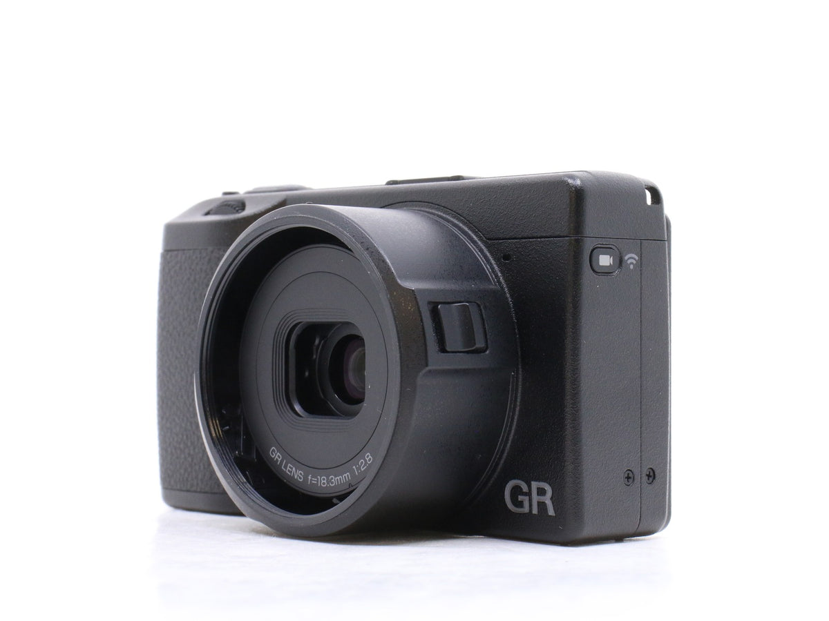 Ricoh GR III HDF · immagine principale