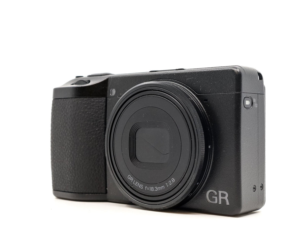 Ricoh GR IV · immagine principale