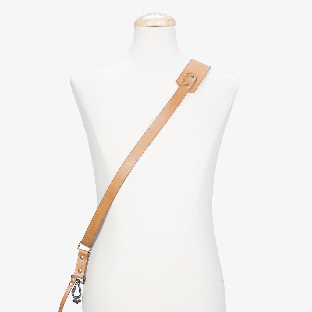 Berlin #603 - Tanned sling leather camera strap · immagine principale