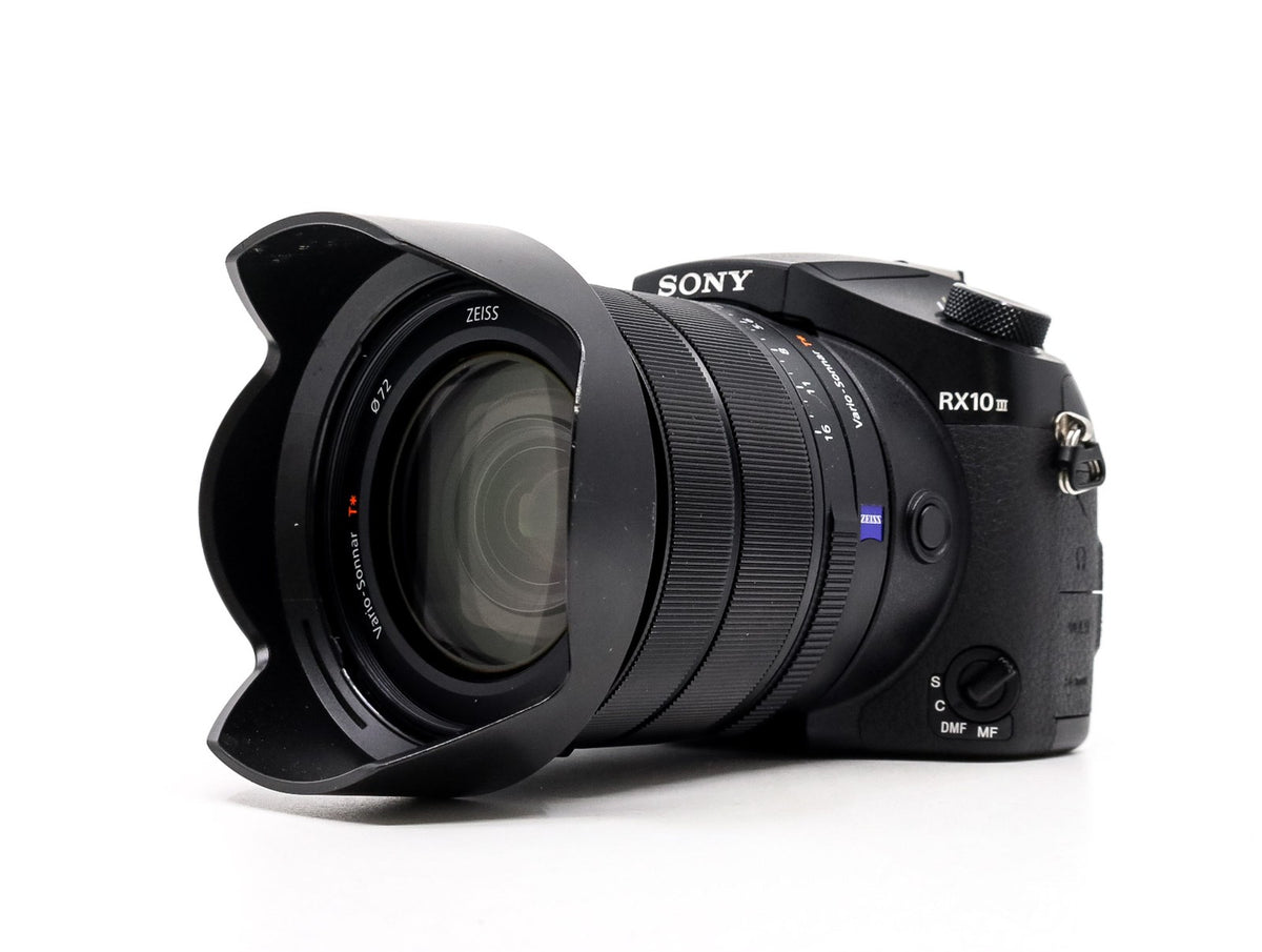 Sony Cyber-shot RX10 Mark III · immagine principale