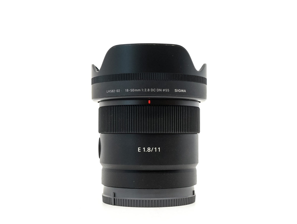 Sony E 11mm f/1.8 · immagine principale