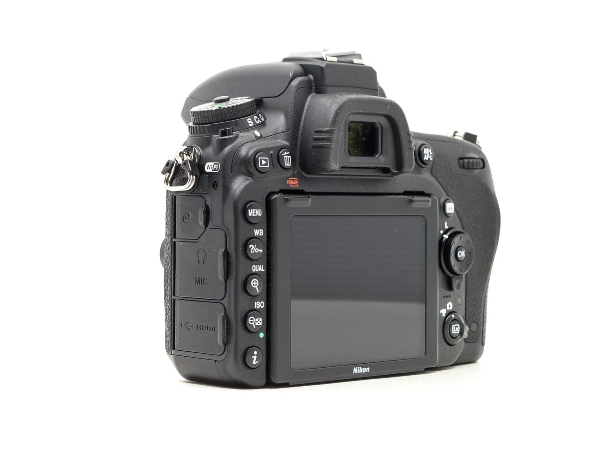 Nikon D750 - segunda mano - excelente estado - detalle 3 de 4 - SKU 3709375 - Camera Market
