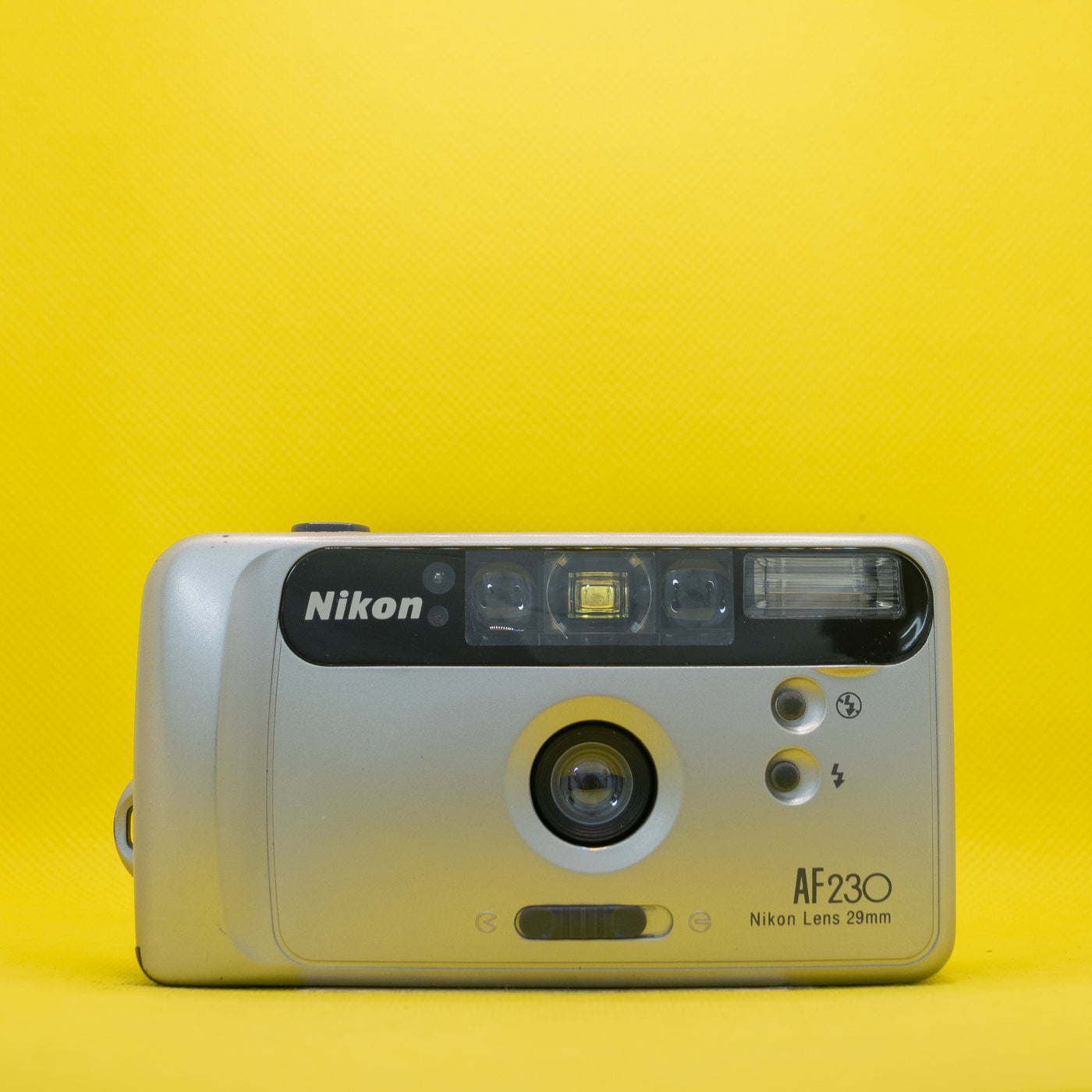Nikon AF230 - Fotocamera a pellicola 35 mm · immagine principale