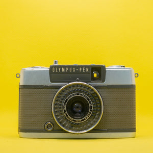 Olympus PEN EE-2 - Fotocamera half frame da 35 mm
