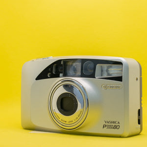 Fotocamera Yashica Power Zoom 80 - 35 mm