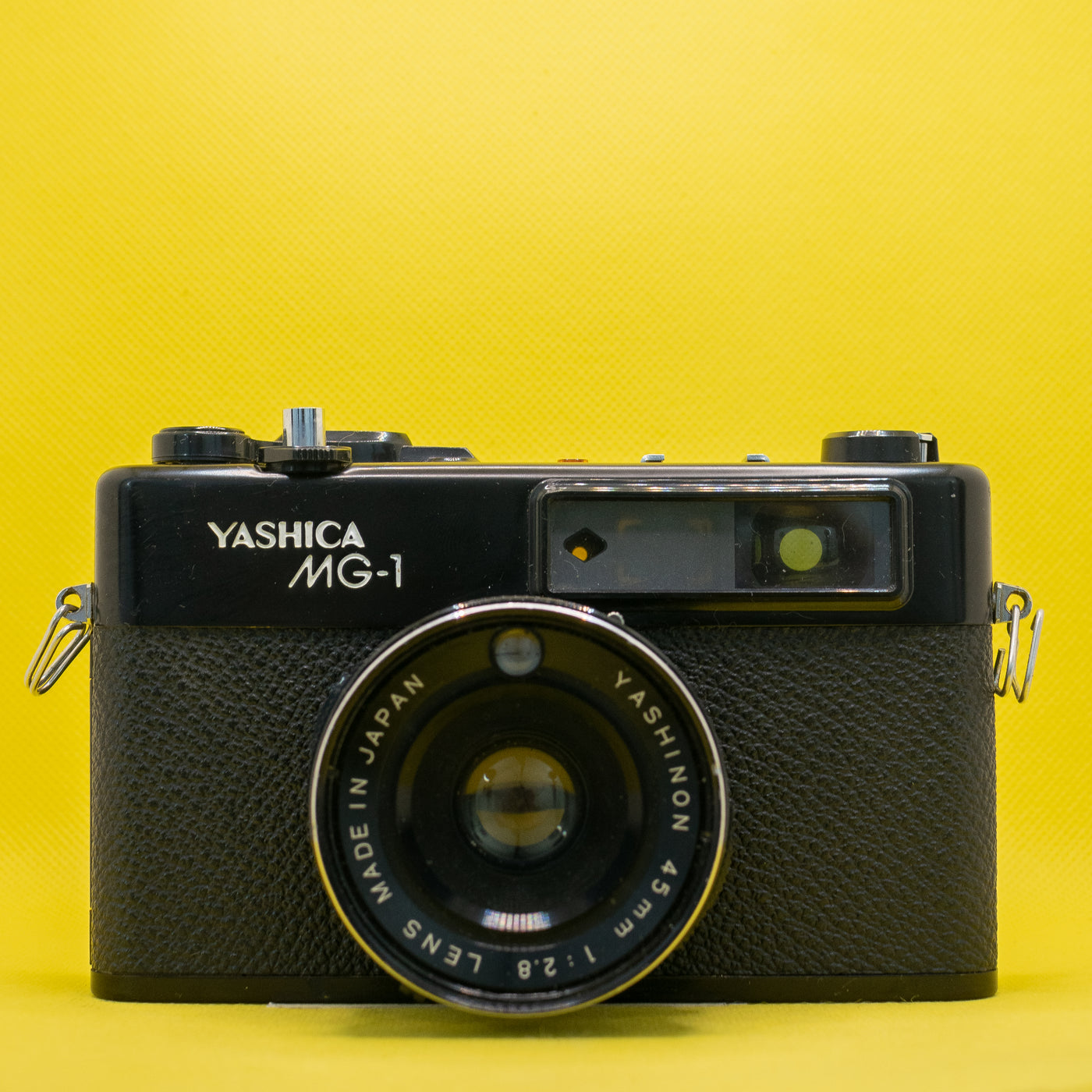 Yashica MG-1 - Fotocamera a pellicola 35 mm a telemetro · main image