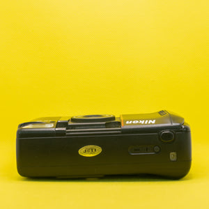 Nikon TW20 - Fotocamera compatta a pellicola 35 mm
