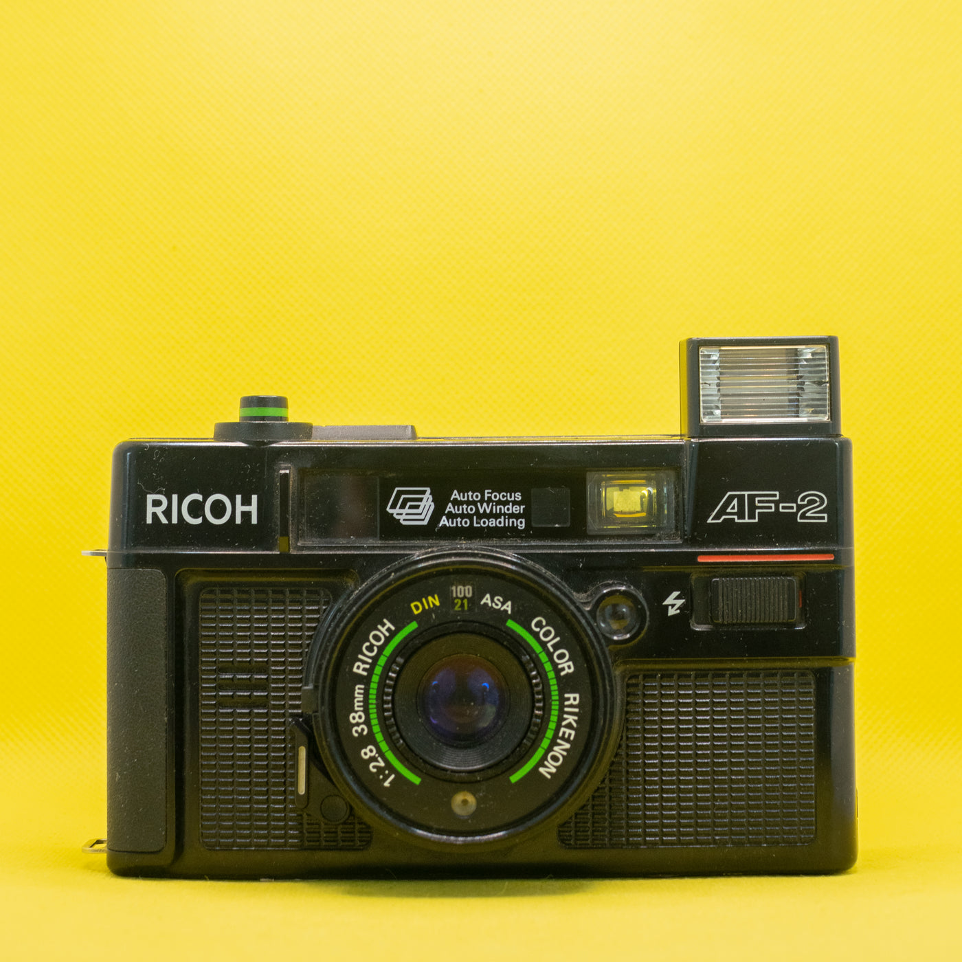 Ricoh AF2 - Fotocamera a pellicola 35 mm a telemetro · immagine principale