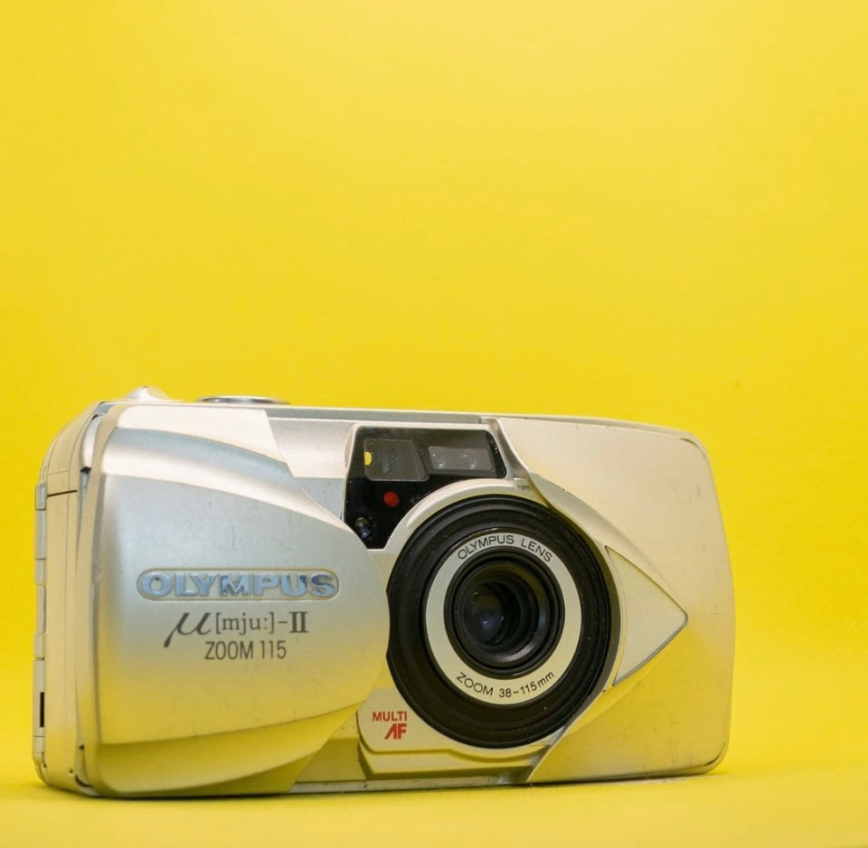 Fotocamera a pellicola premium Olympus MJU II Zoom 115 - 35 mm